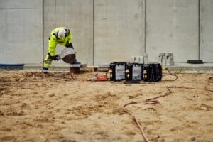 Using Instagrid GO on construction site to charge a chop saw