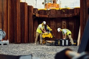 Using Instagrid GO on construction site to charge a table saw