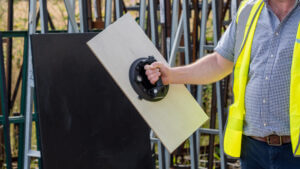 OTTOVAC Lifting a panel