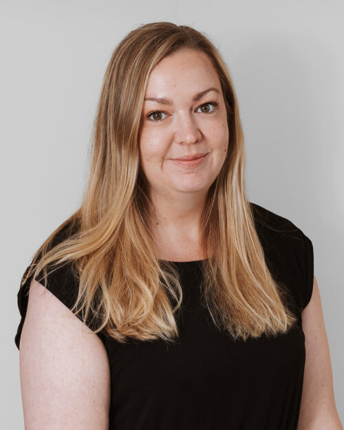 Flora Squire